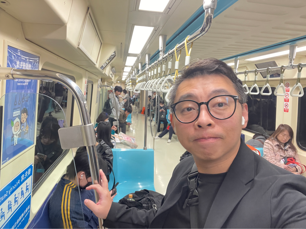 彥靚診所玻尿酸消除眼袋心得|醫美小白初體驗!自然改善眼袋與疲憊感,不用手術也能改善眼袋?醫師技術、護理服務完整分享 2 Jawline Enhancement Chin Augmentation Cost